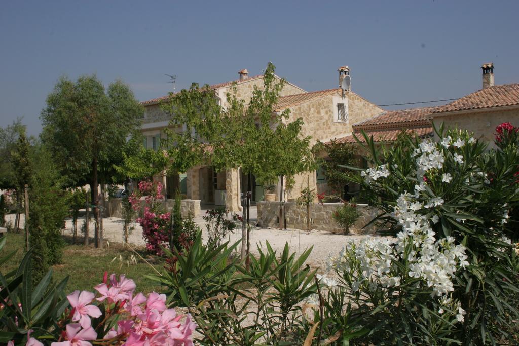Locations Des Alpilles Apartment แซ็งต์-เรมีย์-เดอ-โพรวองซ์ ภายนอก รูปภาพ