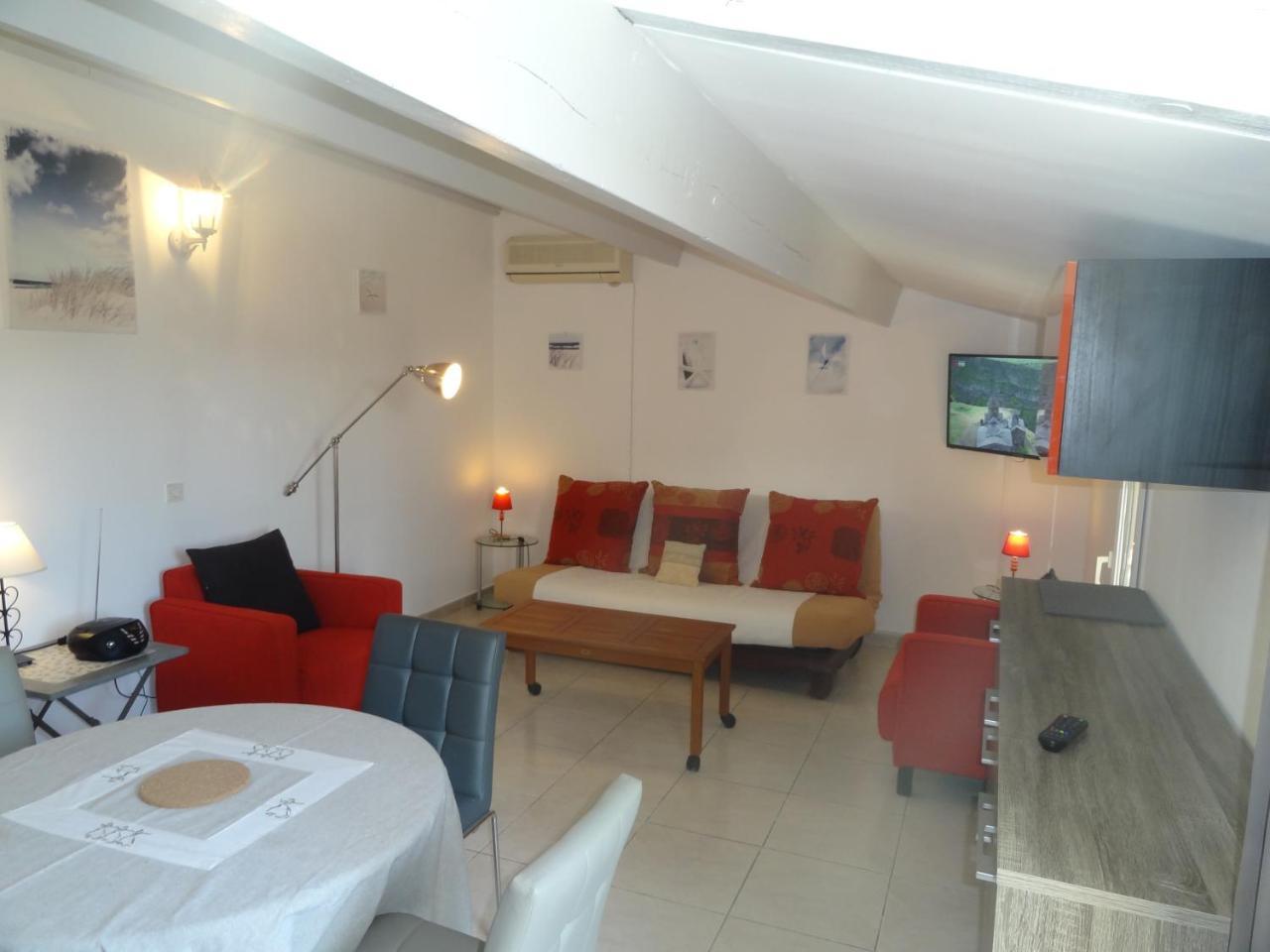 Locations Des Alpilles Apartment แซ็งต์-เรมีย์-เดอ-โพรวองซ์ ภายนอก รูปภาพ